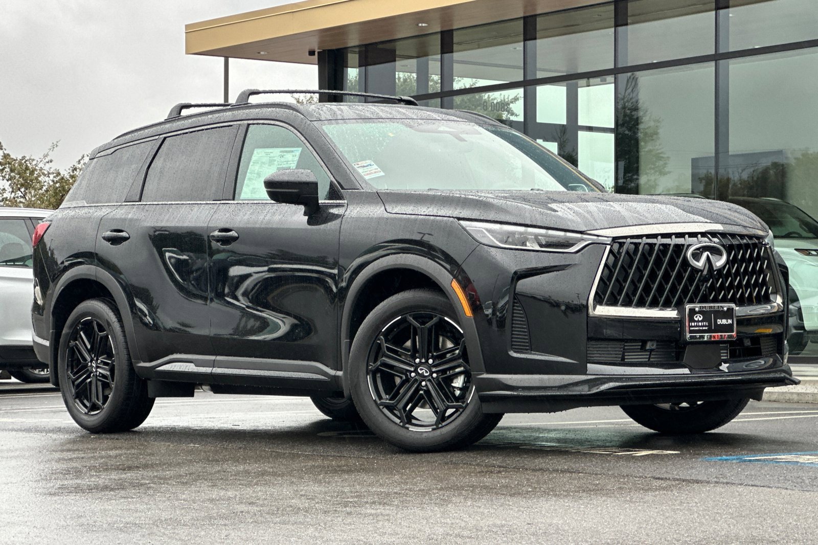 New 2026 INFINITI QX60 Sport w/ Dark Cargo Package image 7