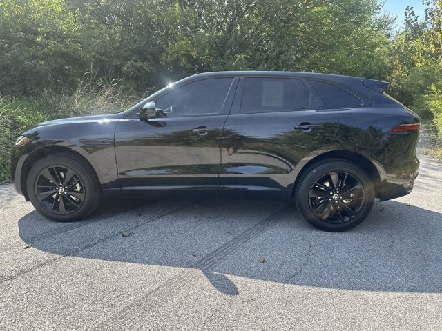 Used 2025 Jaguar F-PACE R-Dynamic S image 8