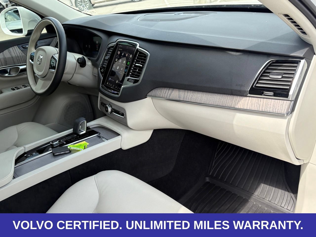 Certified 2024 Volvo XC90 T8 Plus w/ Protection Package AWD/4WD image 37