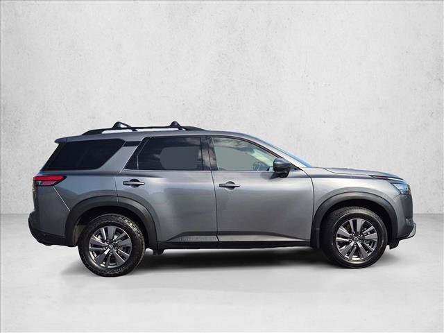 Used 2023 Nissan Pathfinder SV FWD image 4