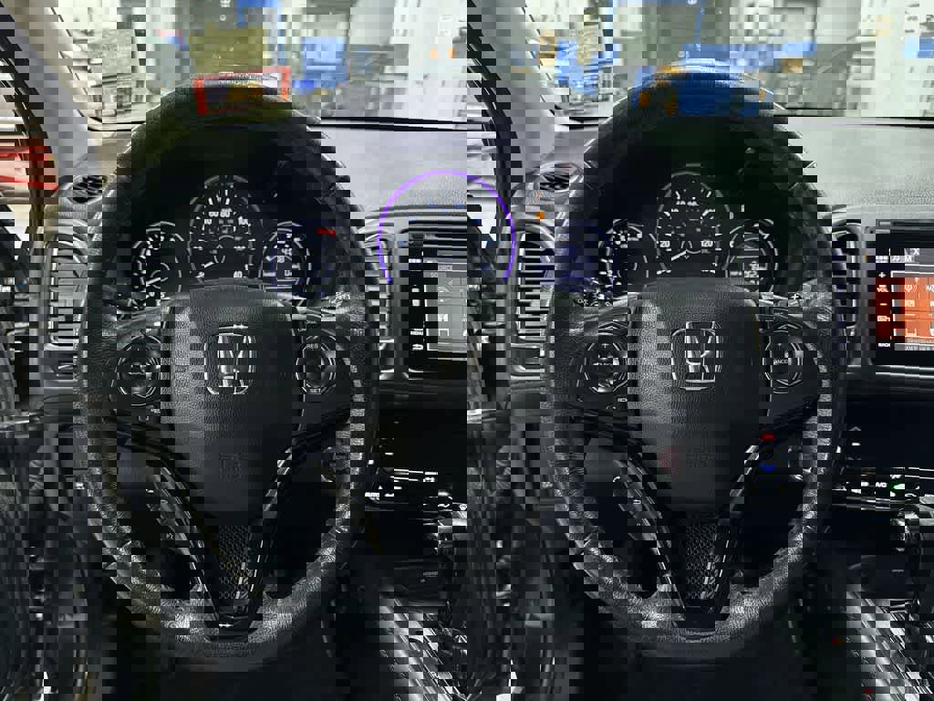 Used 2017 Honda HR-V EX-L image 17