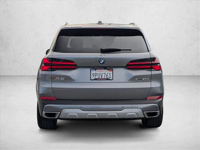 Certified 2025 BMW X5 xDrive50e w/ Premium Package image 7