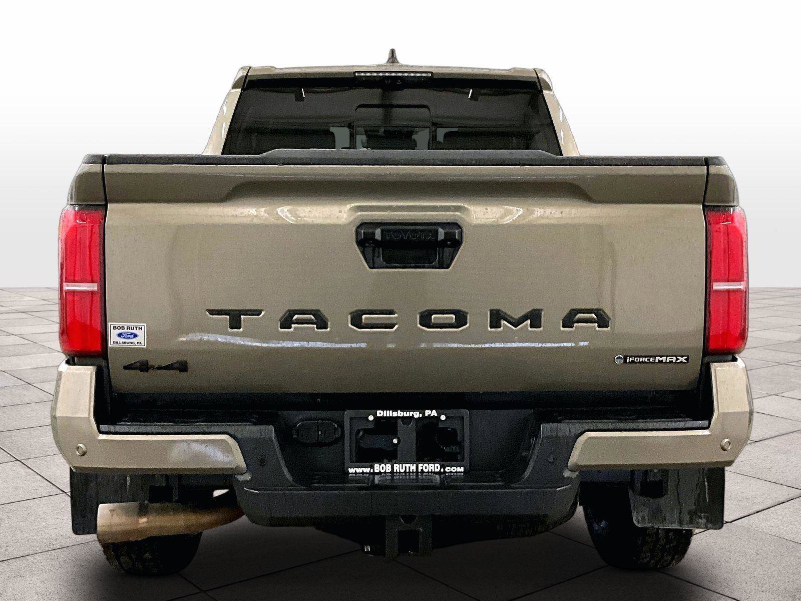 Used 2024 Toyota Tacoma TRD Off-Road w/ TRD Off Road Premium Package AWD/4WD image 4