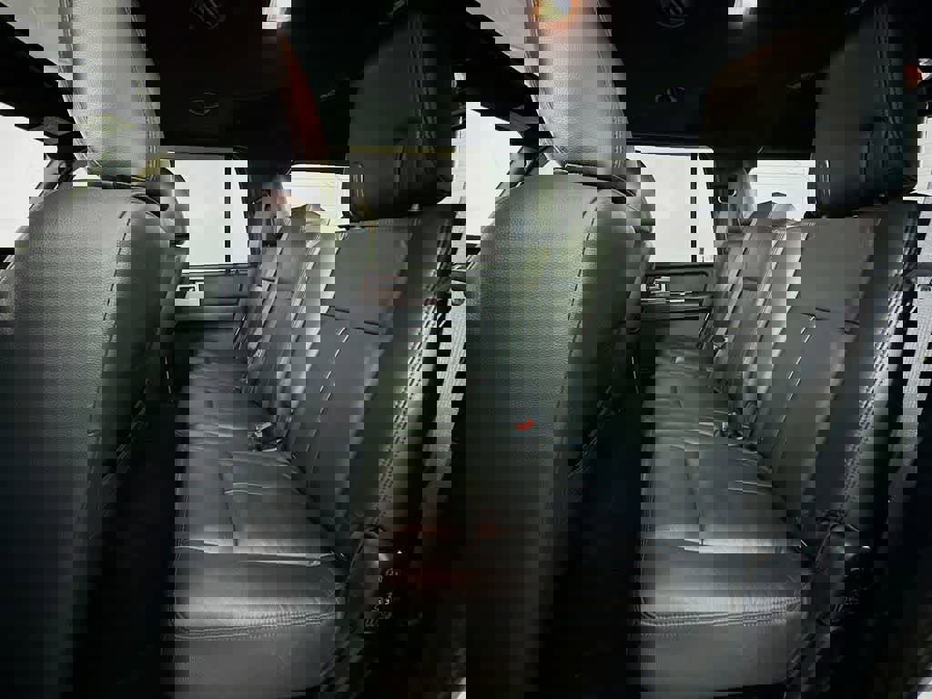 Used 2017 Ford Expedition XLT image 14