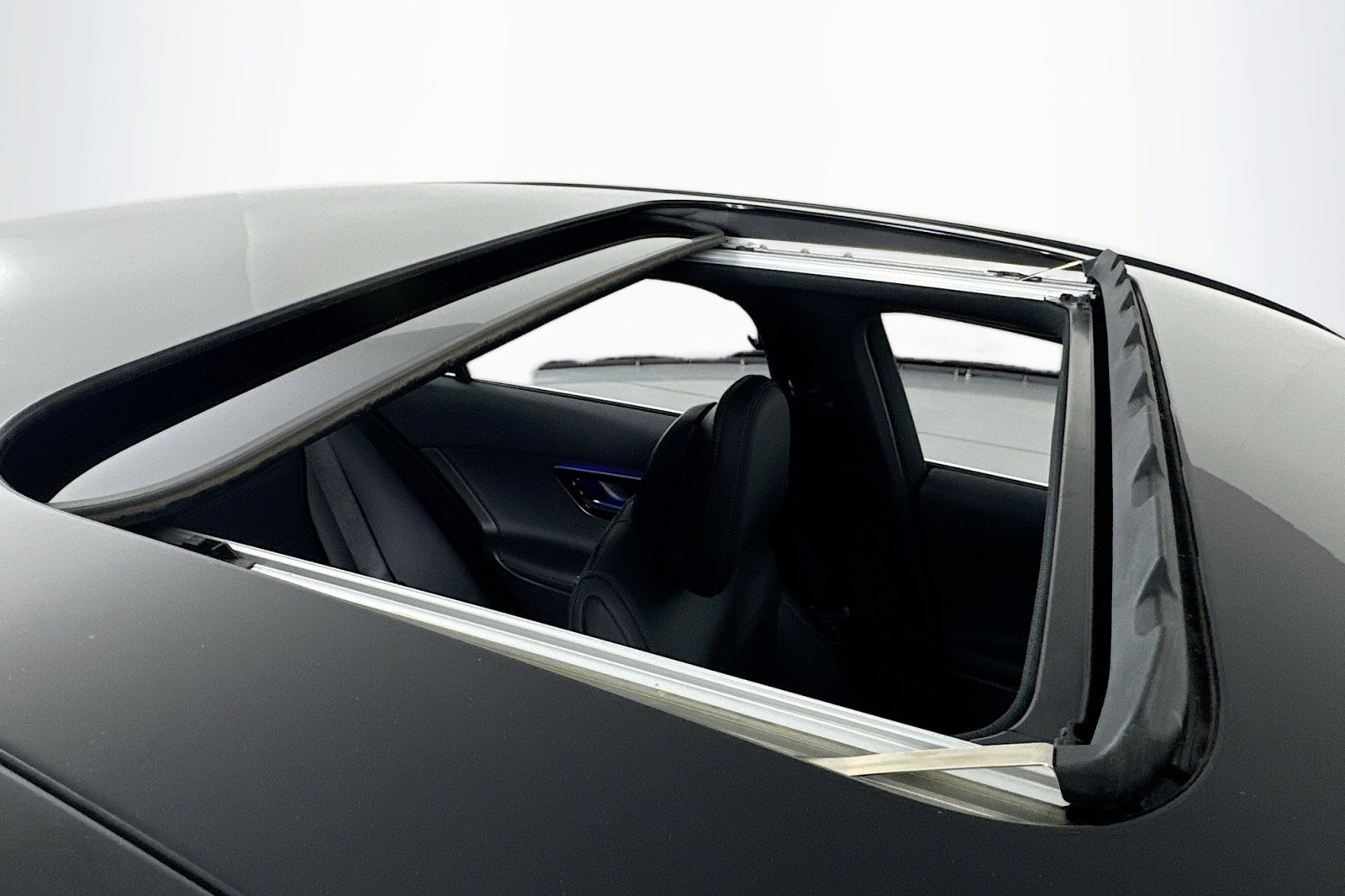 Certified 2024 Mercedes-Benz C 300 Sedan image 23