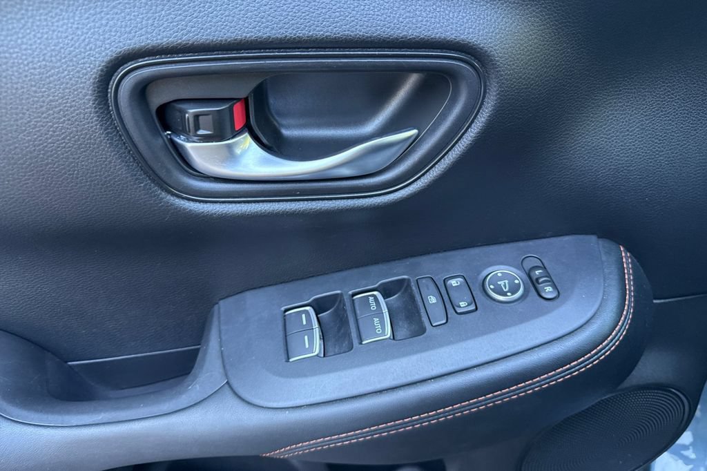 Certified 2024 Honda HR-V Sport image 5