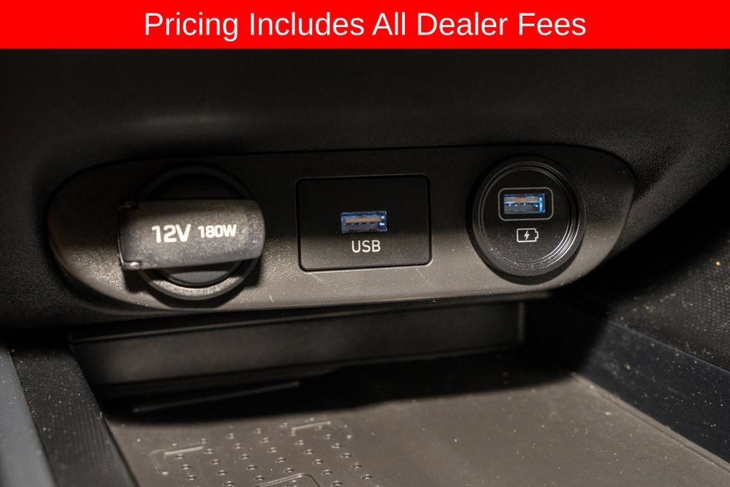 Used 2023 Hyundai Elantra Limited FWD image 15