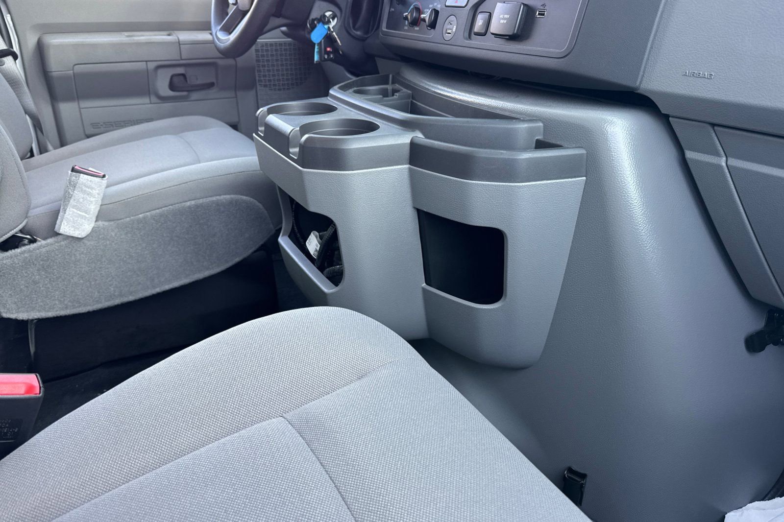 New 2026 Ford E-350 and Econoline 350 Super Duty w/ Power Equipment Group image 15