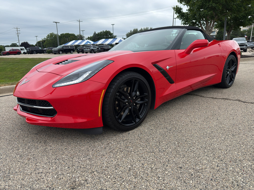 Used 2018 Chevrolet Corvette Stingray Convertible w/ 1LT RWD image 1