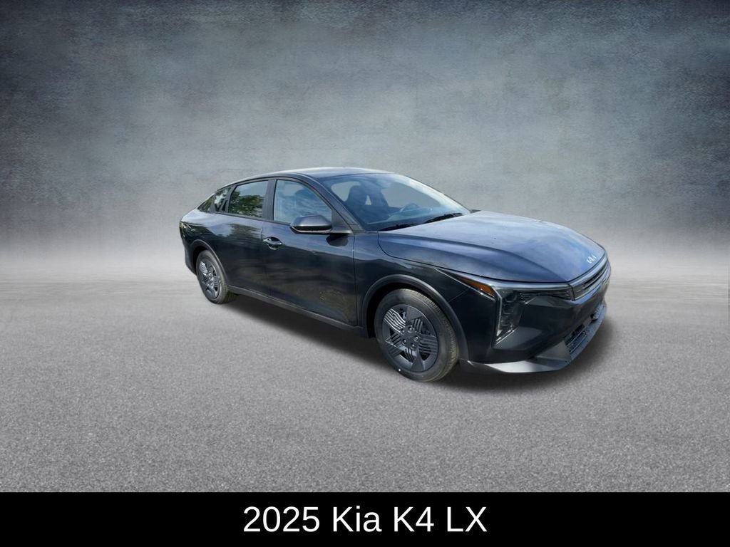 Used 2025 Kia K4 LX image 2