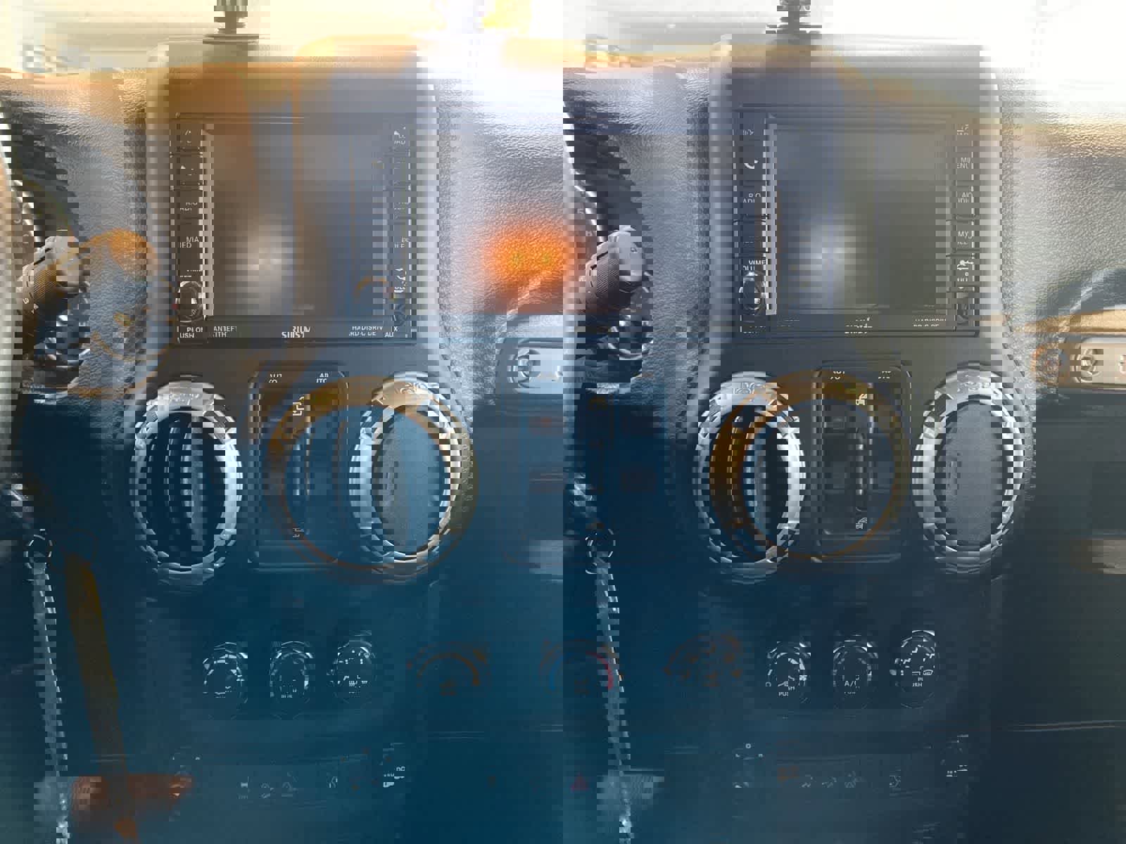 Used 2016 Jeep Wrangler Unlimited Rubicon w/ Dual Top Group image 12