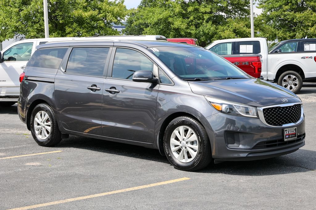 Used 2016 Kia Sedona LX w/ LX Essentials Premium Package FWD image 21