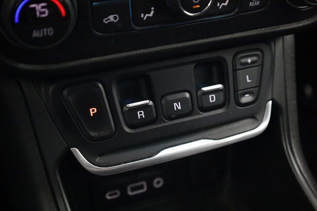 Used 2020 GMC Terrain SLT w/ Preferred Package image 20