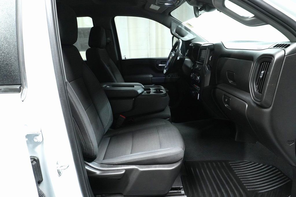 Used 2024 Chevrolet Silverado 2500 Custom w/ Custom Convenience Package image 15