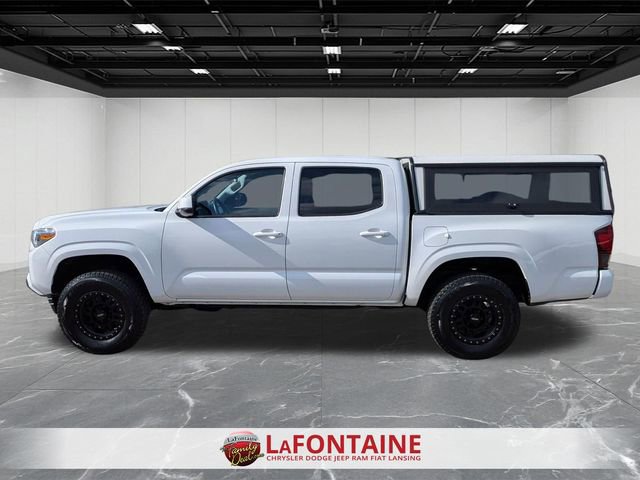 Used 2021 Toyota Tacoma SR AWD/4WD image 2