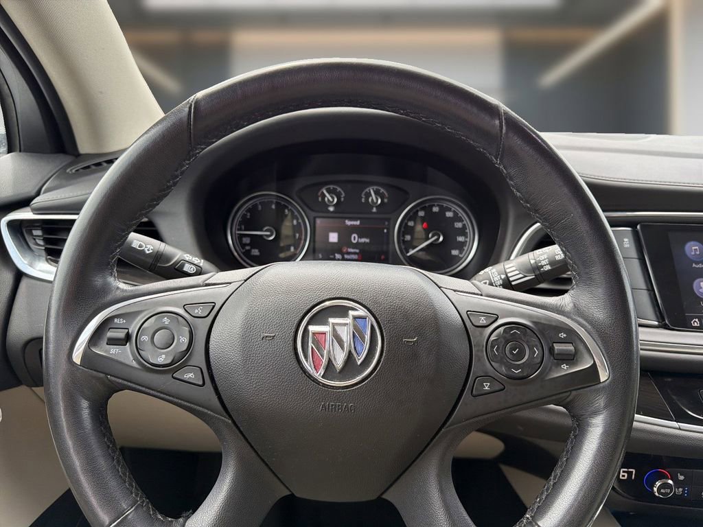 Used 2020 Buick Enclave Premium w/ Sun and Sites Package FWD image 19