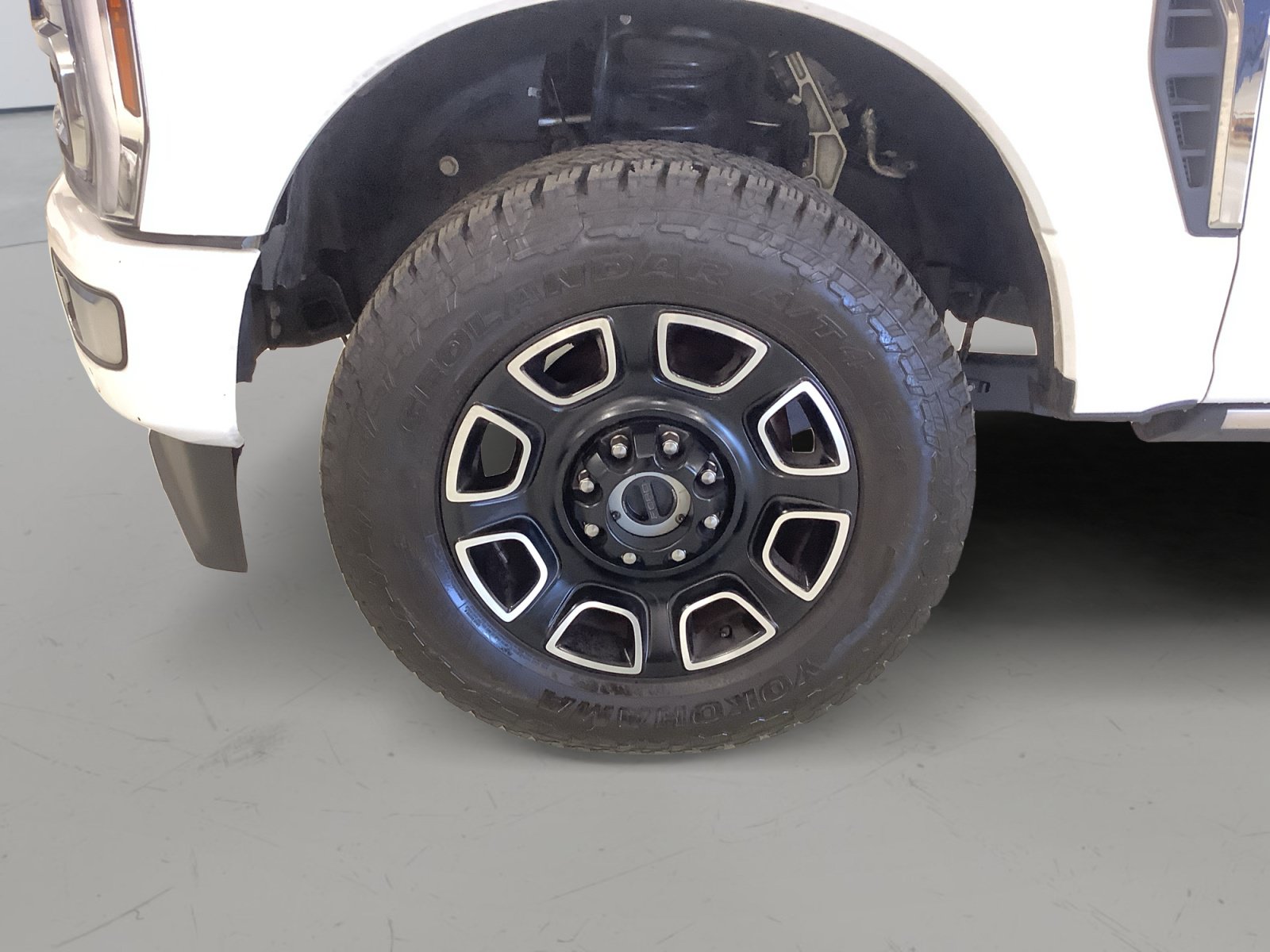 Used 2024 Ford F250 Platinum AWD/4WD image 9