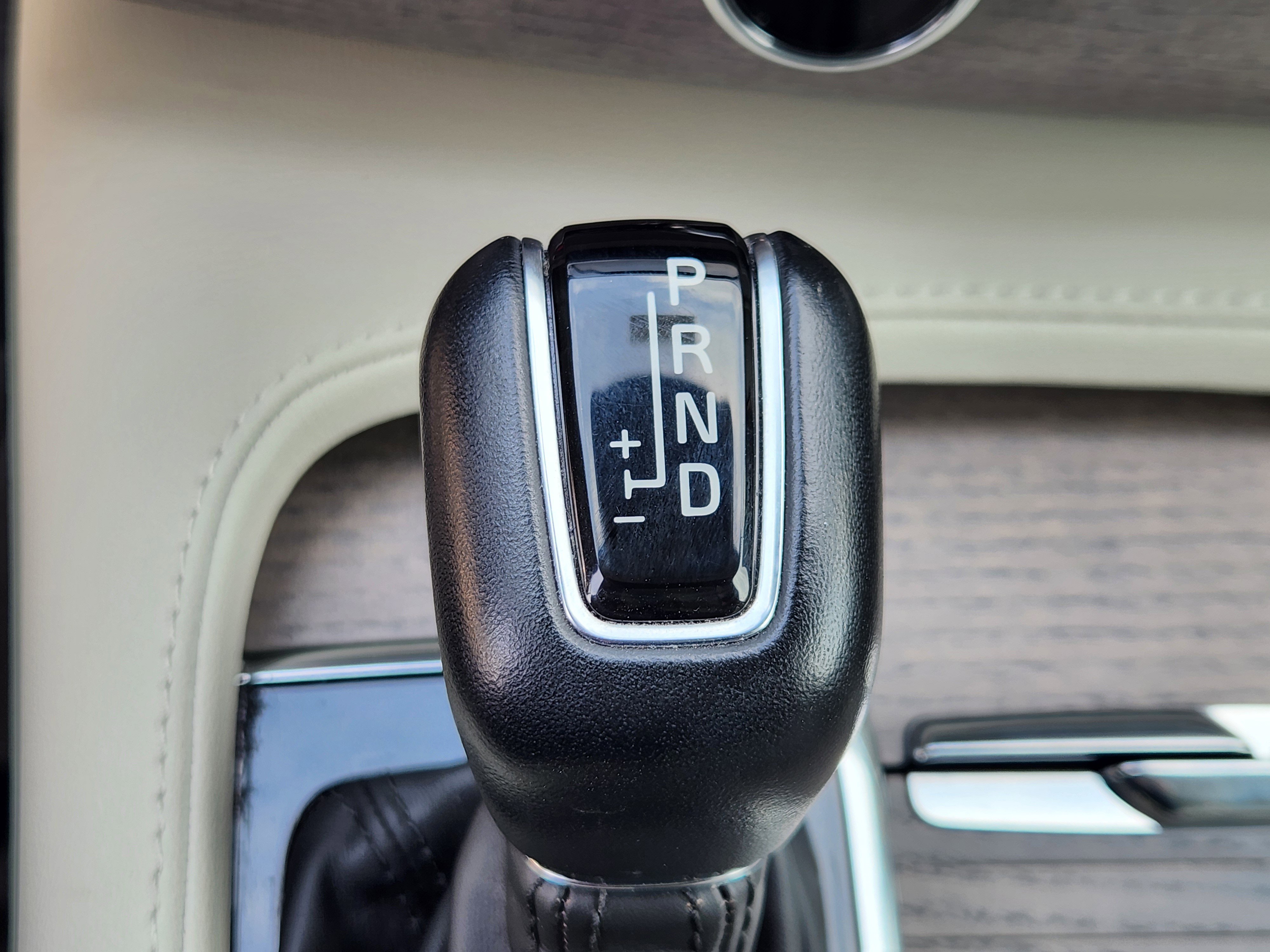 Used 2022 Volvo XC90 T6 Inscription w/ Advanced Package image 13