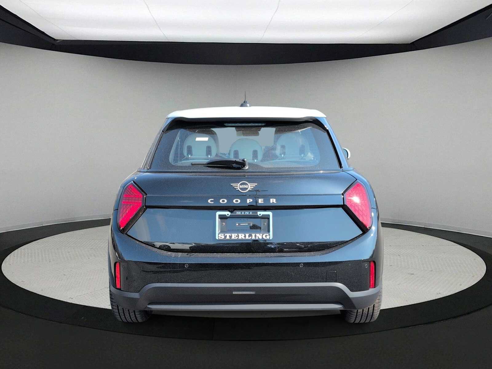 New 2026 MINI Cooper 4-Door Hardtop FWD image 7