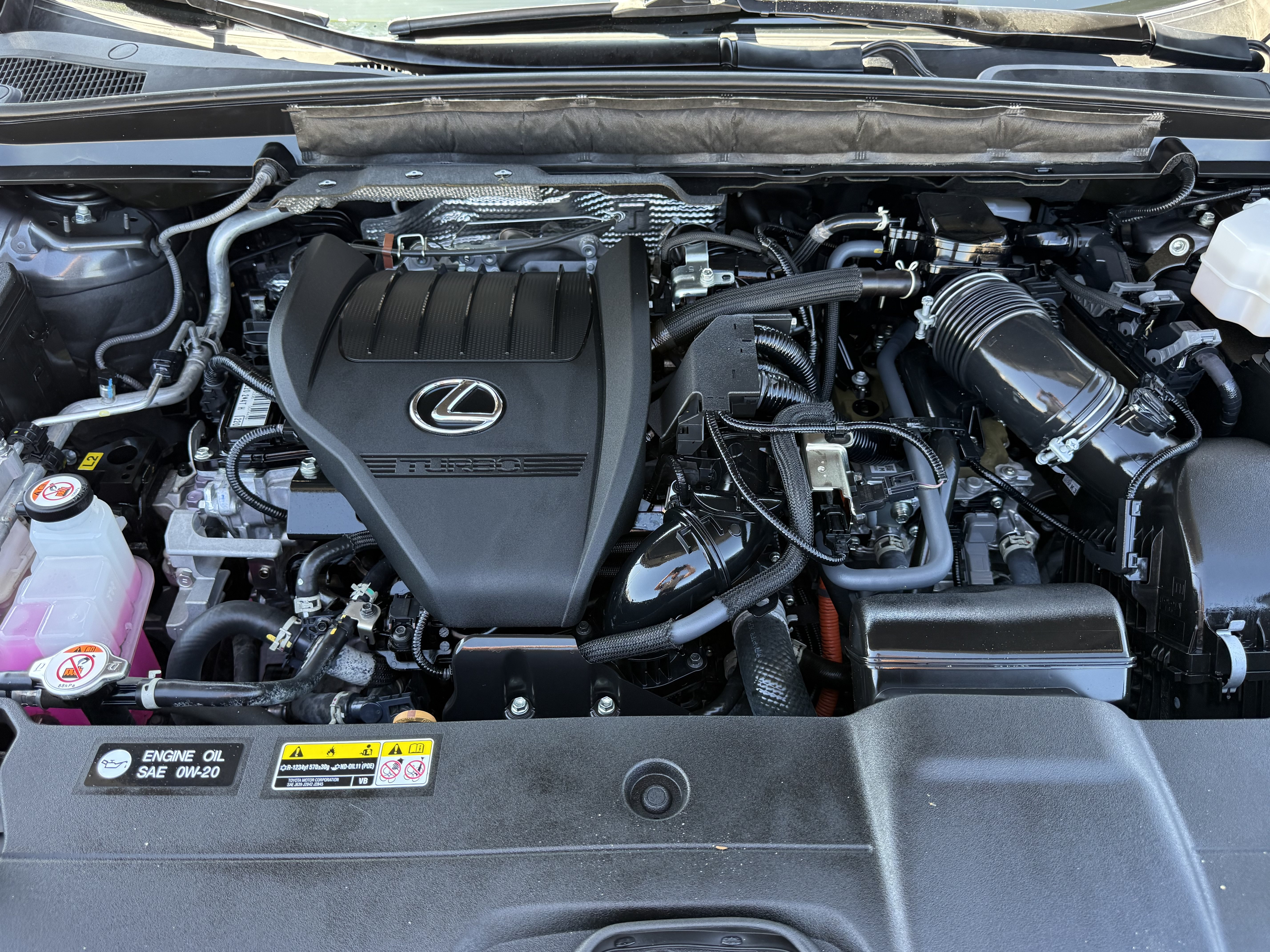 Certified 2024 Lexus RX 500h F Sport w/ Convenience Package AWD/4WD image 32