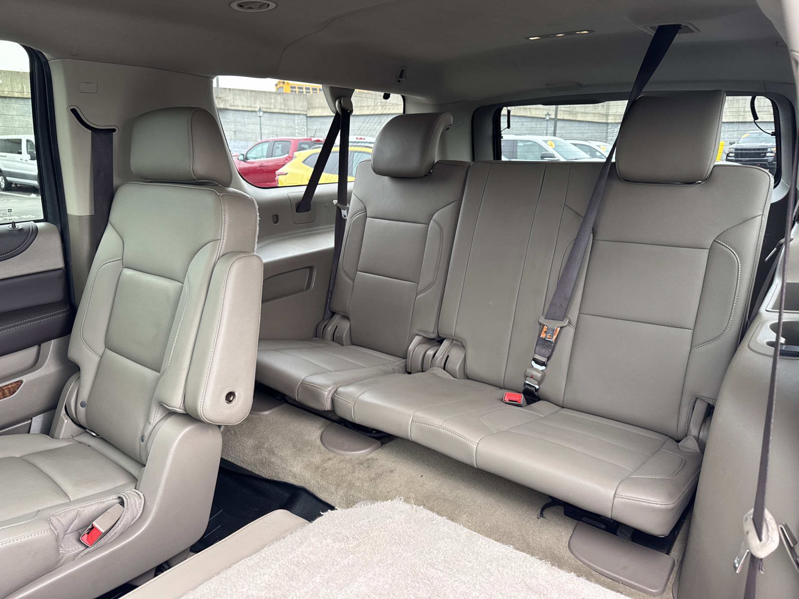 Used 2018 Chevrolet Suburban Premier image 23