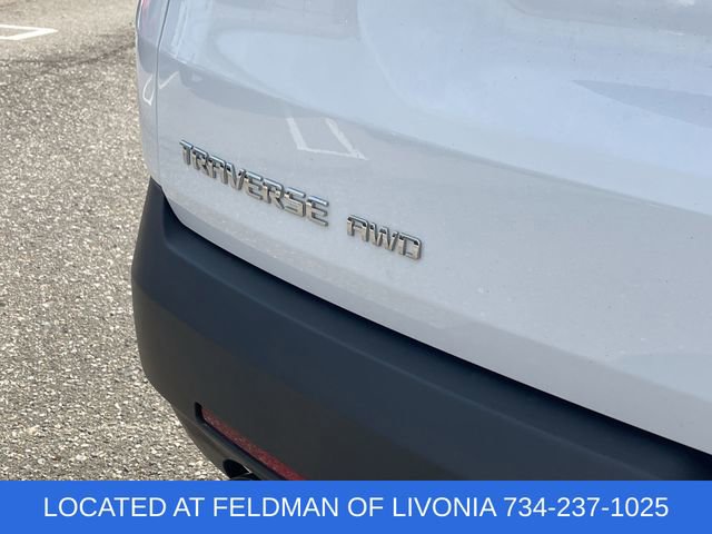 Used 2023 Chevrolet Traverse LS image 30