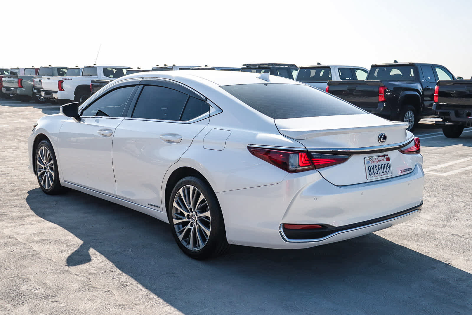 Used 2021 Lexus ES 300h w/ Premium Package image 8