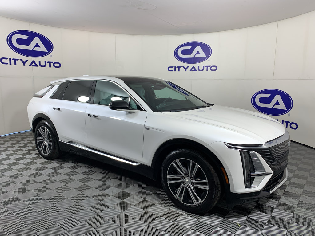 Used 2024 Cadillac Lyriq Luxury RWD image 1