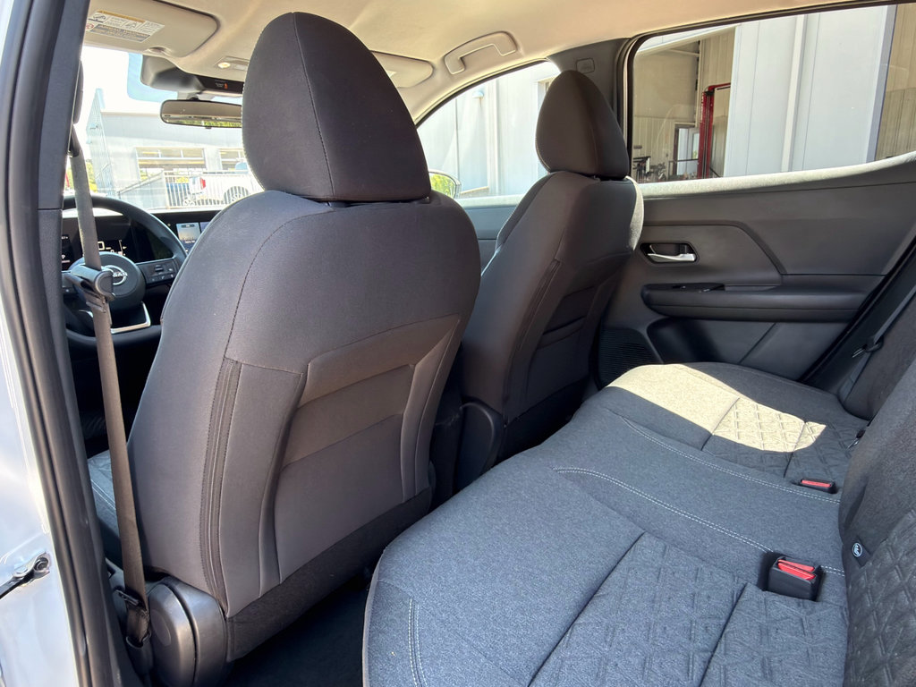 Used 2025 Nissan Kicks SV image 21