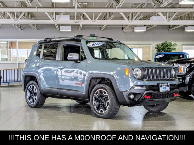 Used 2016 Jeep Renegade Trailhawk AWD/4WD image 2