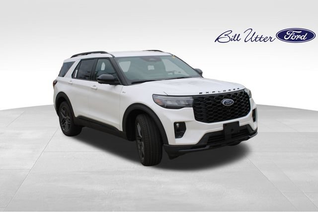 New 2026 Ford Explorer ST-Line w/ ST-Line Street Pack RWD image 2