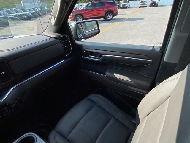 Used 2026 GMC Sierra 1500 SLT AWD/4WD image 28