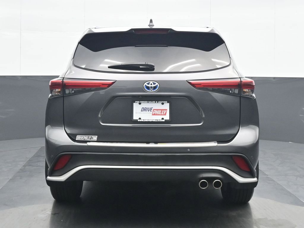 Used 2021 Toyota Highlander Limited AWD/4WD image 5