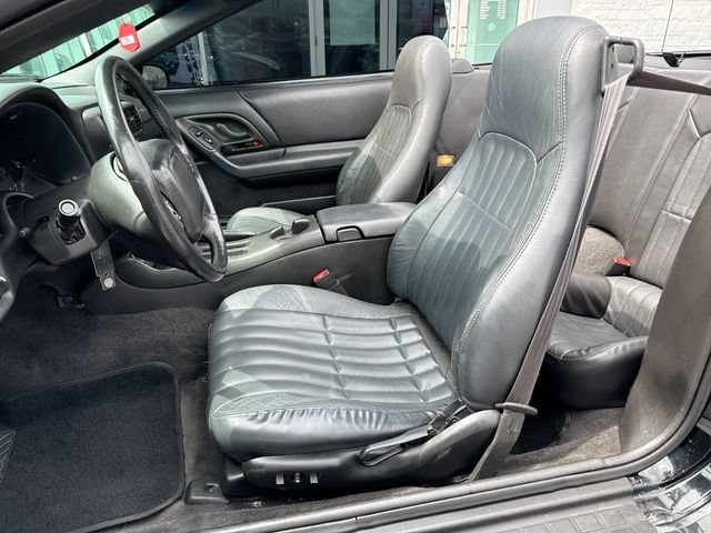 Used 2001 Chevrolet Camaro Z28 w/ SS Performance/Appearance Pkg RWD image 20