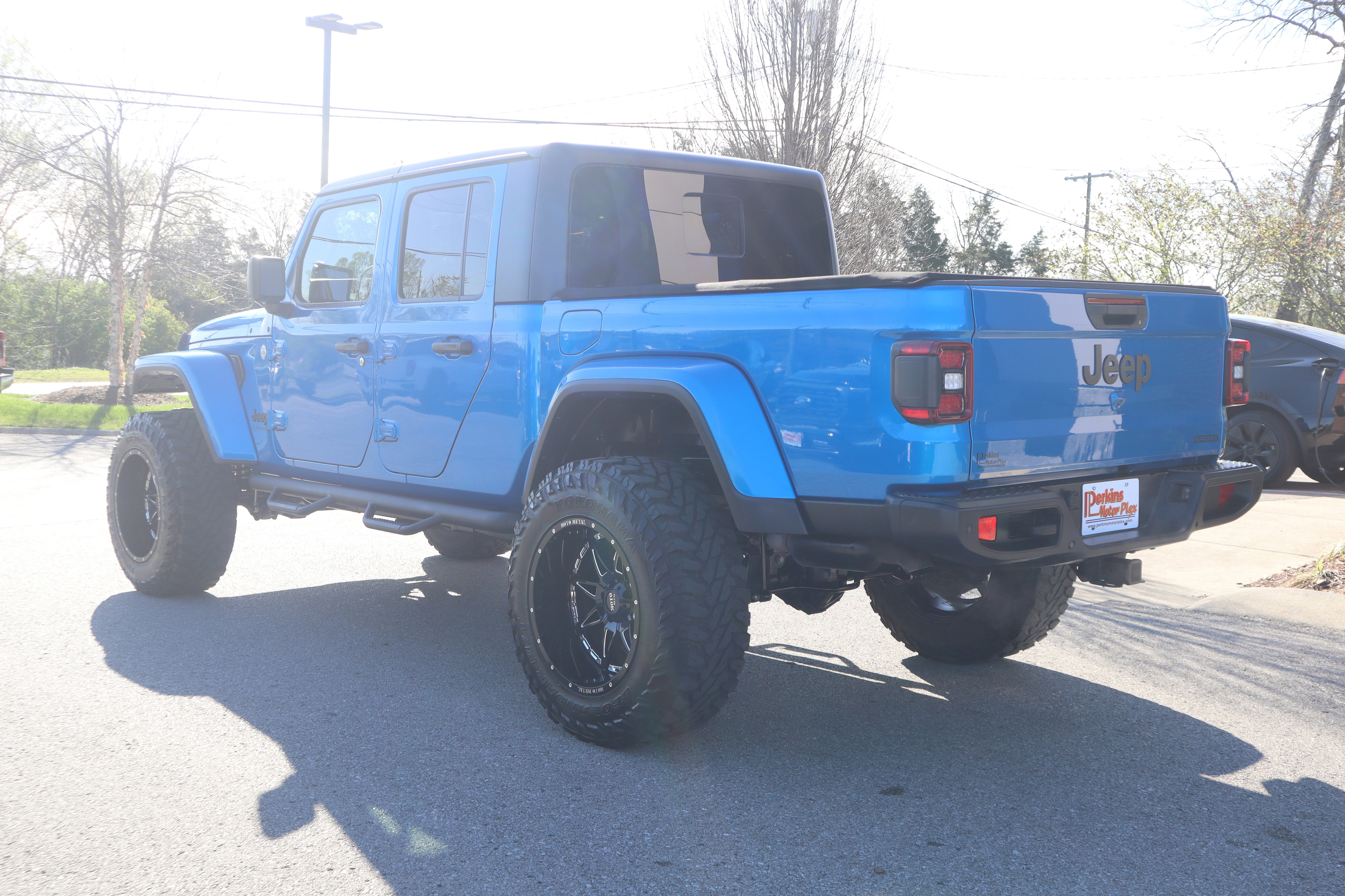 Used 2021 Jeep Gladiator Sport image 10