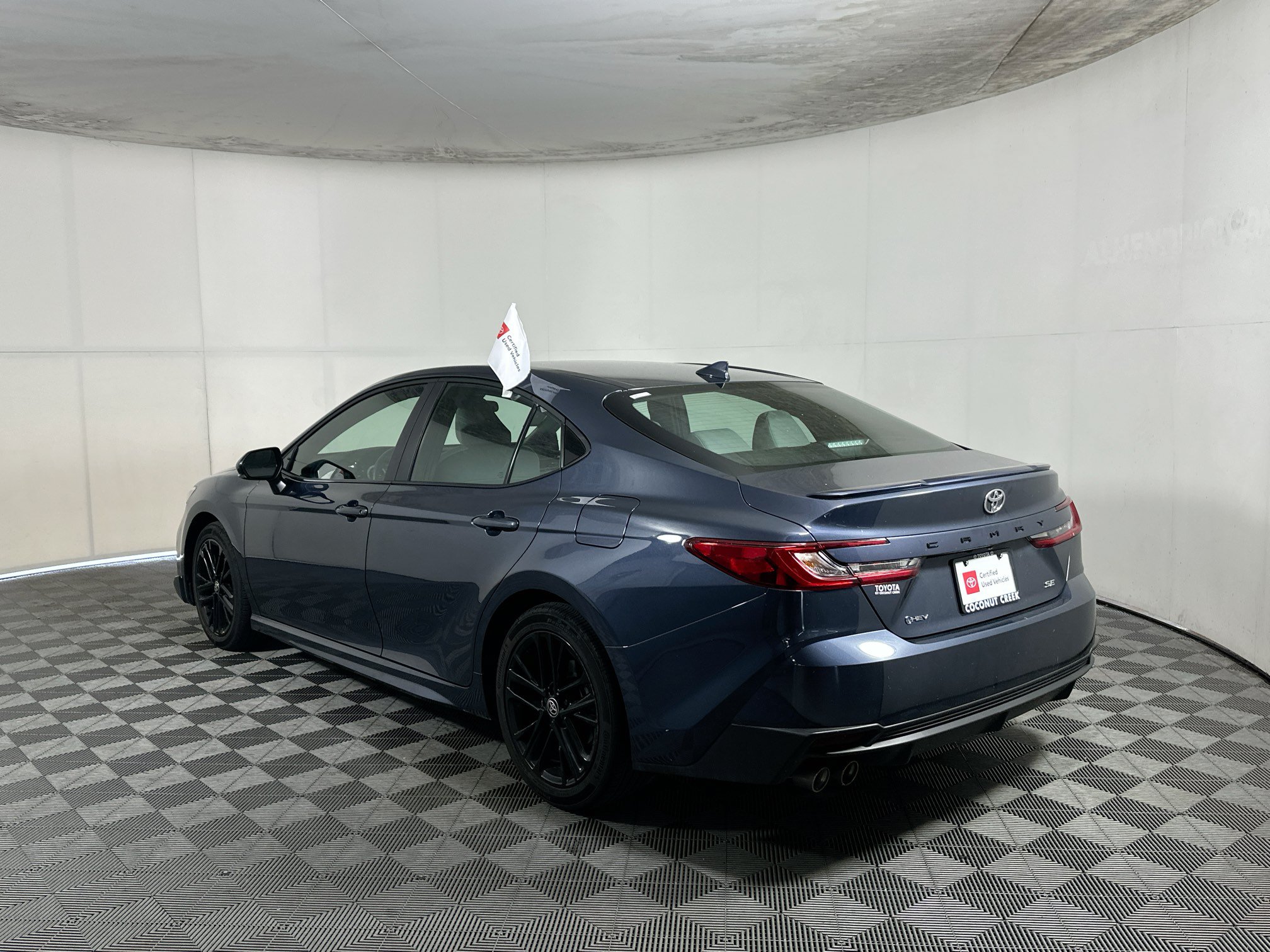 Certified 2026 Toyota Camry SE FWD image 5