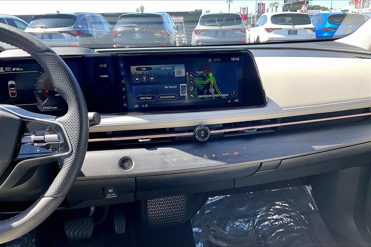 Used 2024 Nissan Ariya FWD image 15