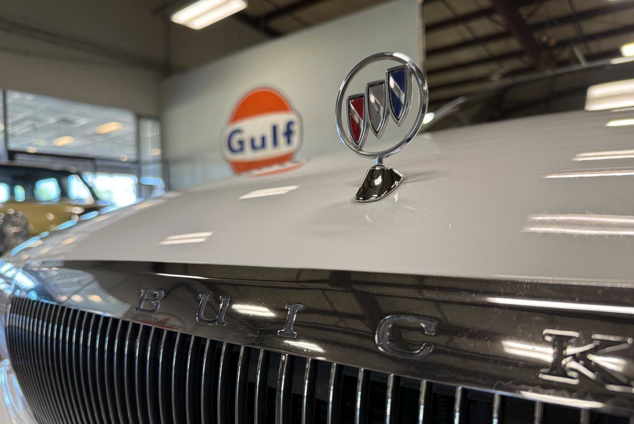 Used 1995 Buick Roadmaster Estate RWD image 43
