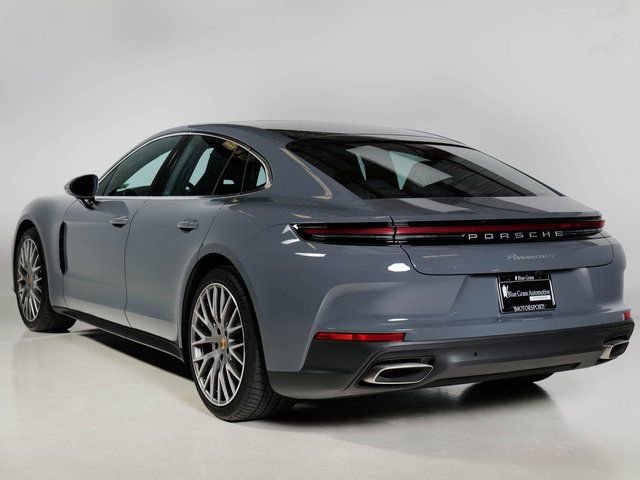 New 2025 Porsche Panamera 4 image 3