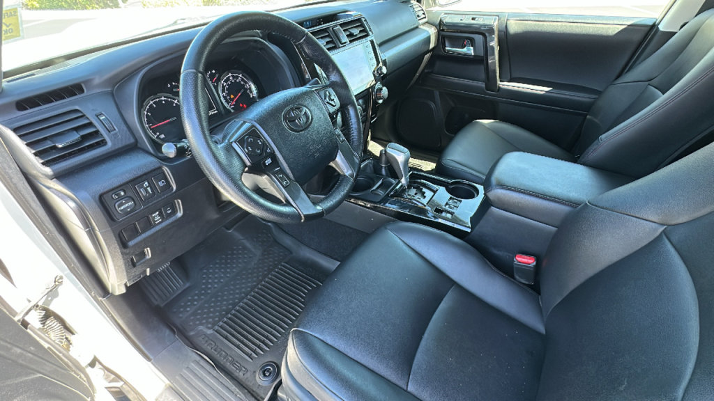 Used 2023 Toyota 4Runner TRD Off-Road Premium image 10