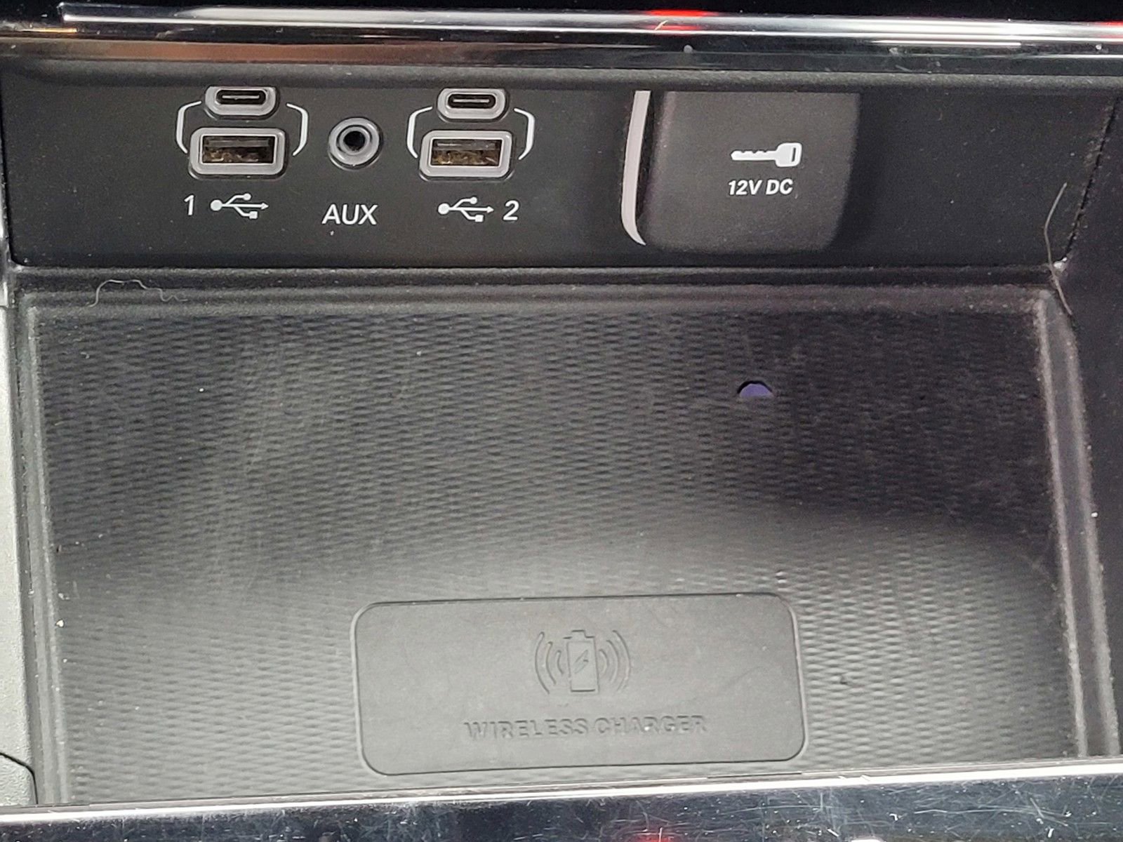Used 2024 Jeep Grand Cherokee Altitude AWD/4WD image 23