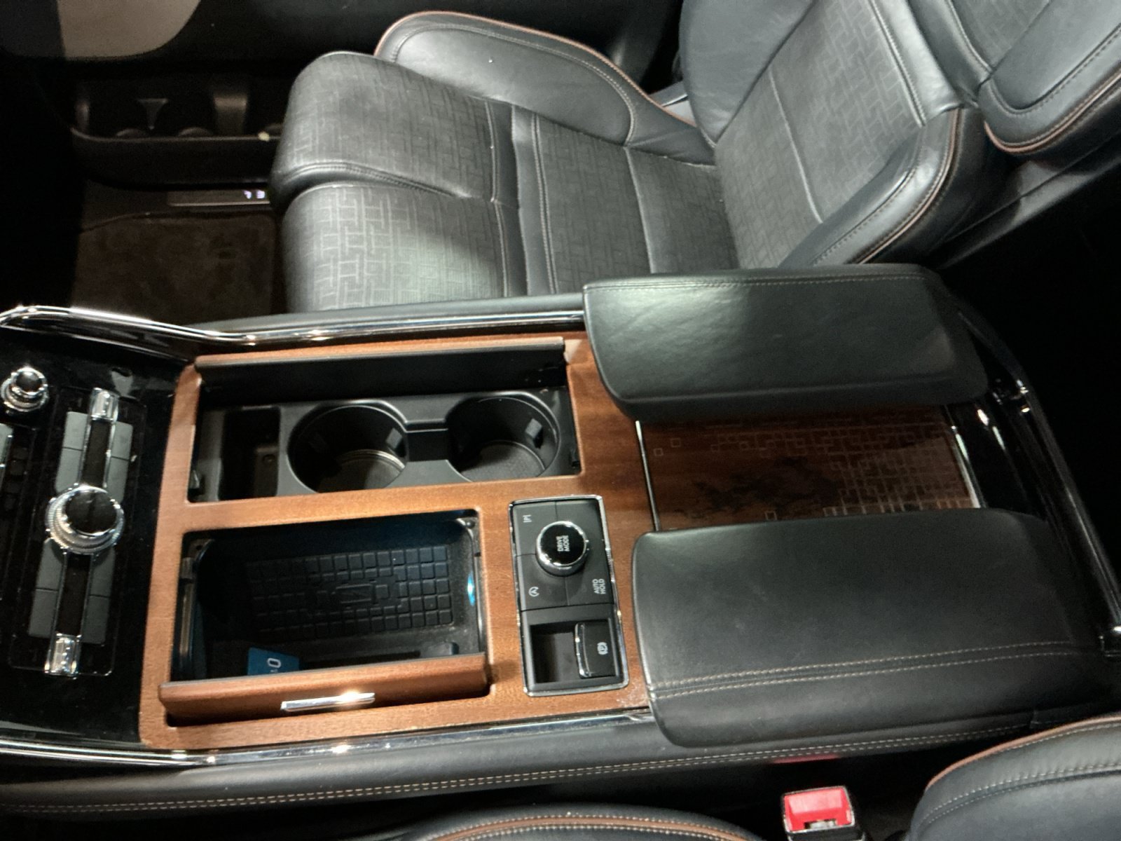 Certified 2022 Lincoln Navigator Black Label AWD/4WD image 11