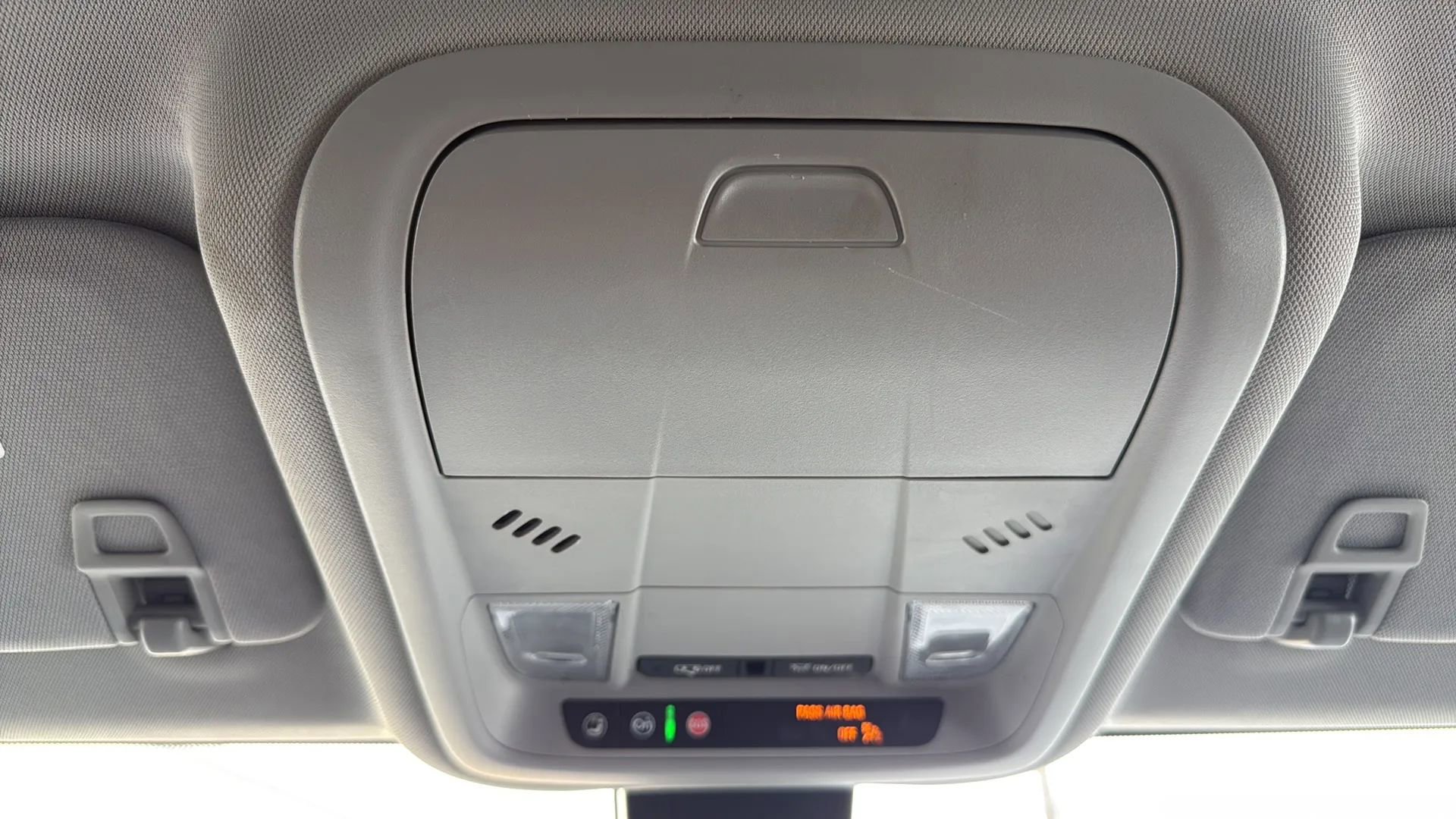 Used 2022 GMC Terrain SLE image 21