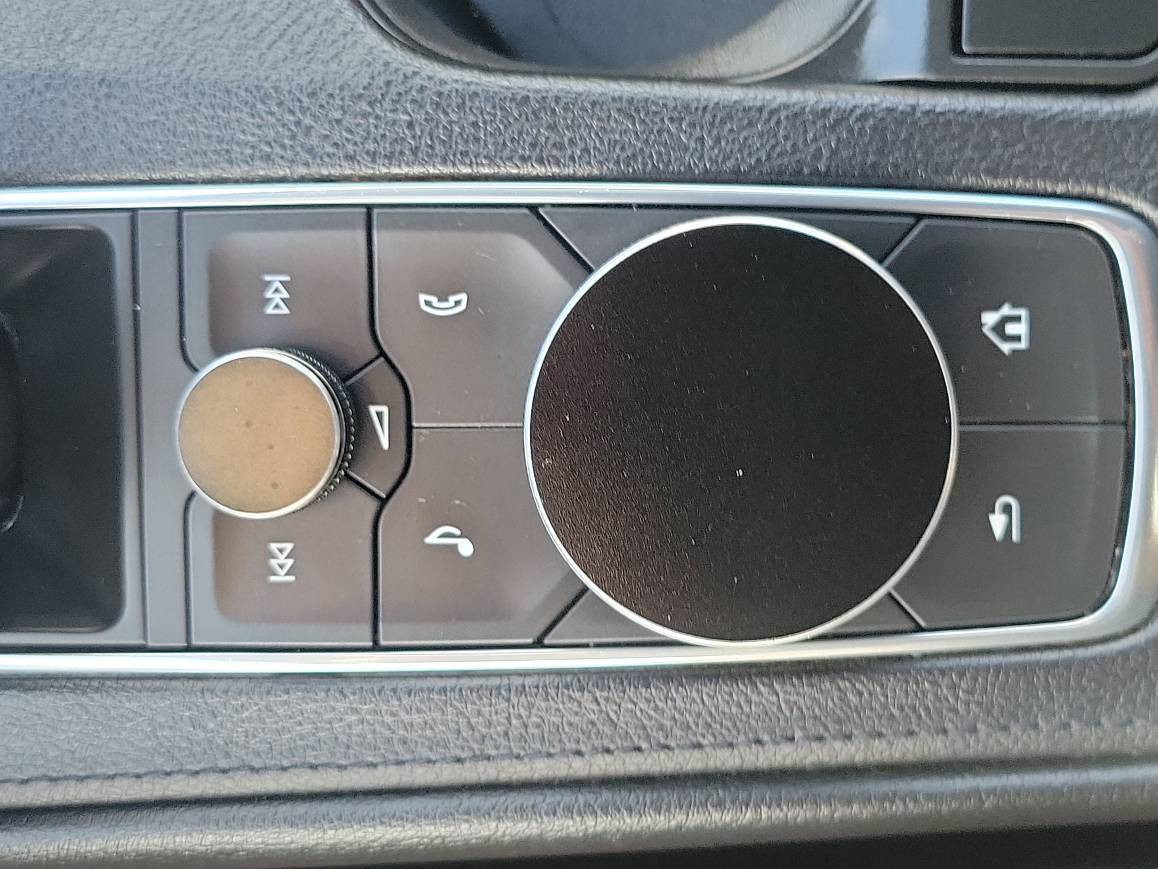 Used 2019 Cadillac XT4 Premium Luxury image 28