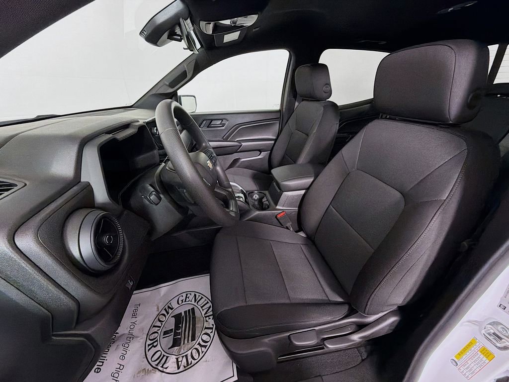 Used 2025 Chevrolet Colorado W/T w/ Advanced Trailering Package image 12