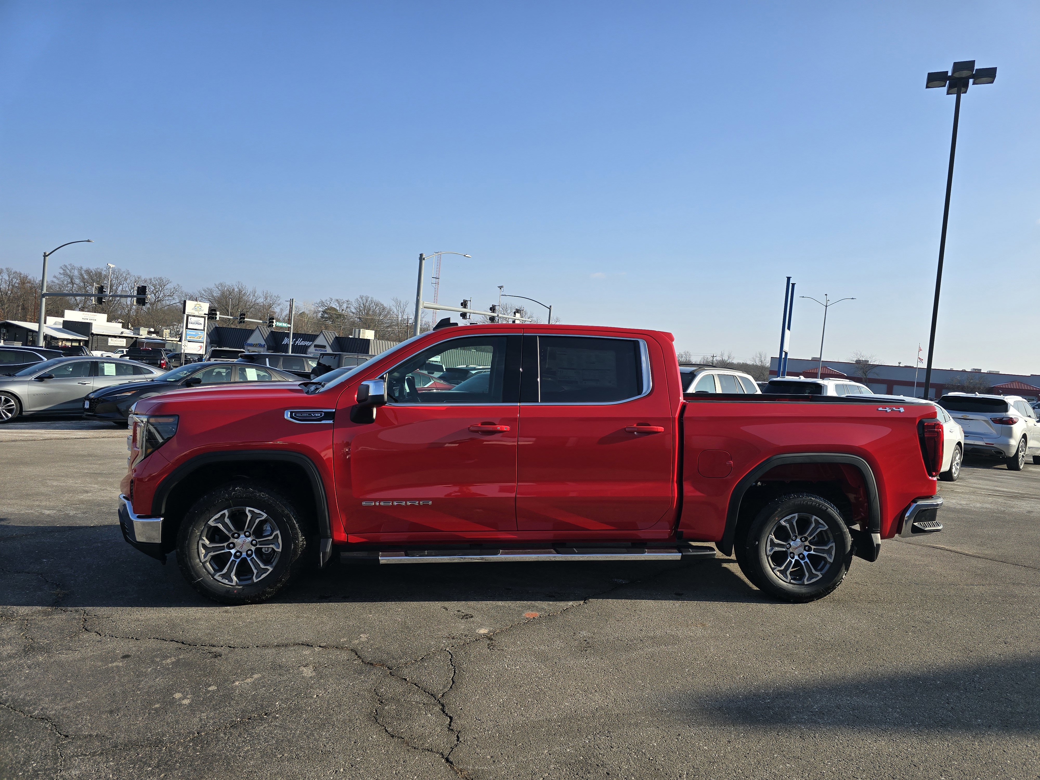 New 2026 GMC Sierra 1500 SLE image 6