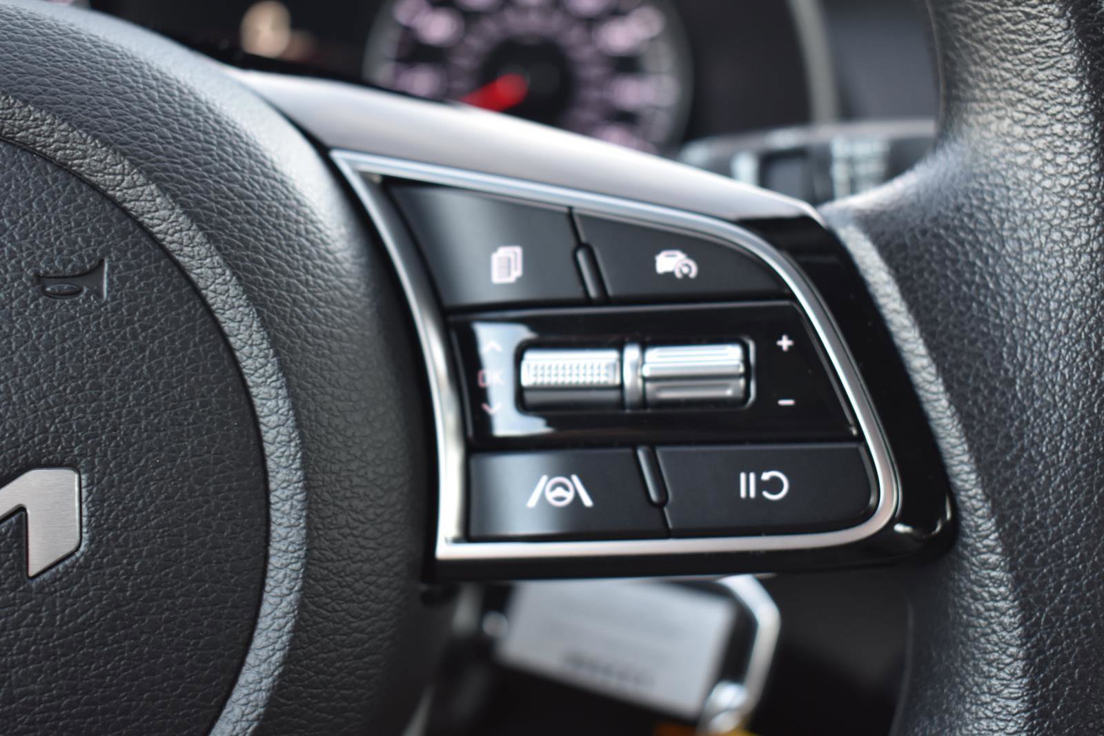 Used 2024 Kia Forte LX image 30