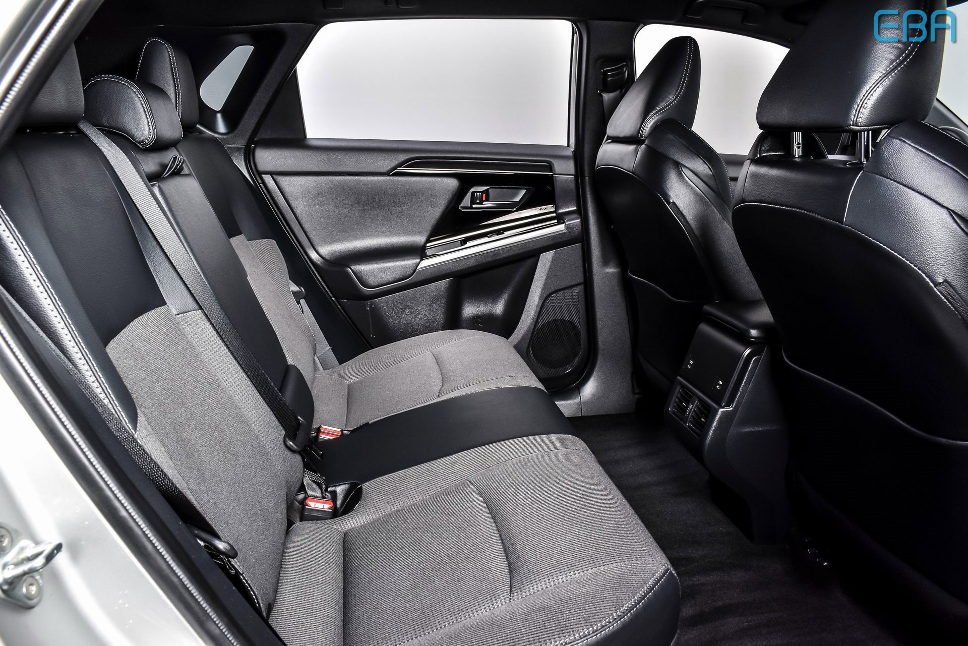 Used 2024 Toyota bZ4X XLE w/ Weather Package image 23