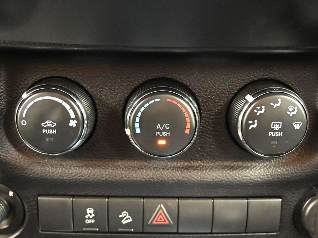 Used 2015 Jeep Wrangler Unlimited Sport w/ Quick Order Package 24S image 21