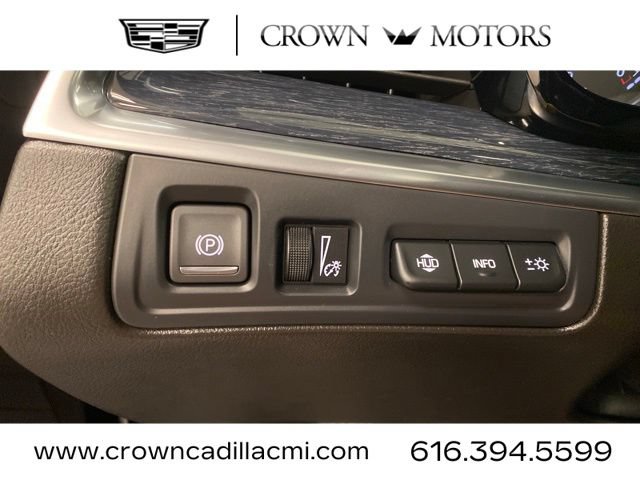 Certified 2024 Cadillac XT5 Premium Luxury w/ Technology Package AWD/4WD image 17